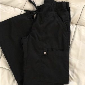Cherokee luxe scrub pant
